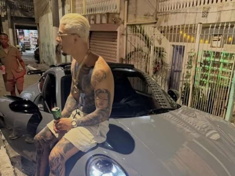 Mc dirigia uma Porsche no momento do atropelamento