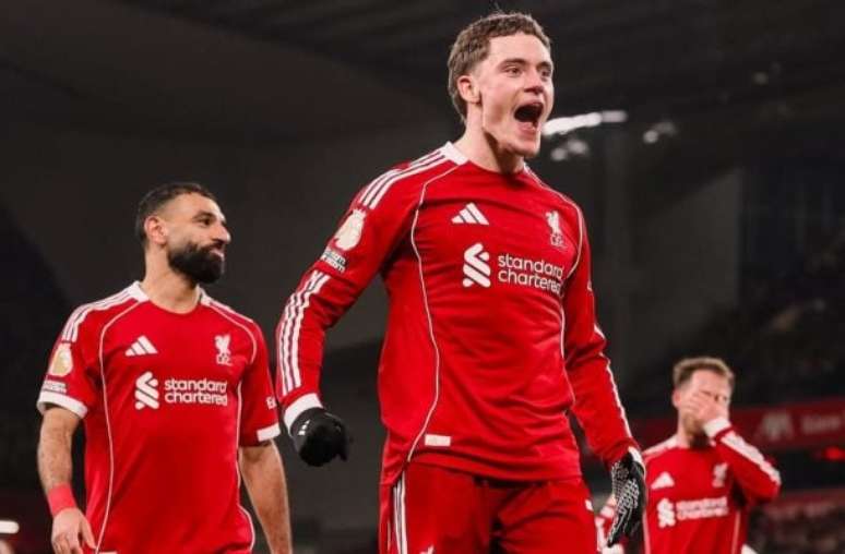 కొనాటే యాన్‌ఫీల్డ్‌లో విజయ లక్ష్యాన్ని జరుపుకుంటుంది -