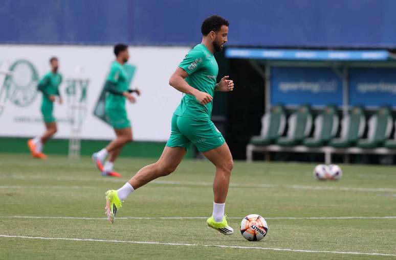 Meia pode perder outros jogos na temporada &ndash;