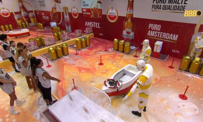 Participantes durante a Prova do Anjo