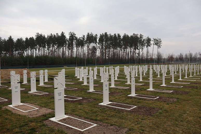 Os nomes e as fotos dos soldados que tiraram a pr&oacute;pria vida n&atilde;o s&atilde;o inclu&iacute;dos nos monumentos erguidos em homenagem aos mortos durante a guerra com a R&uacute;ssia