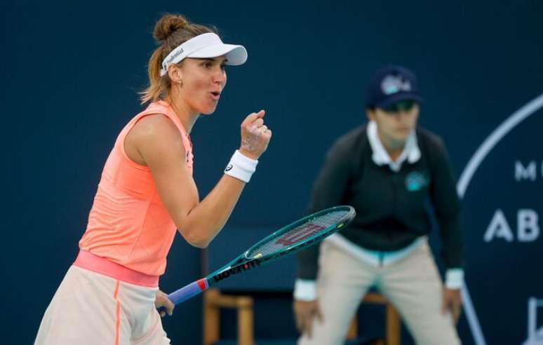 Bia Haddad foi derrotada na primeira rodada no WTA 500 de Abu Dabi.