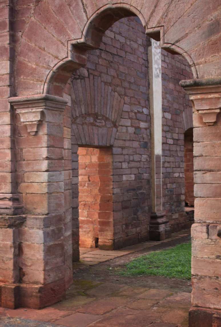 Jes&uacute;s de Tavarangue 