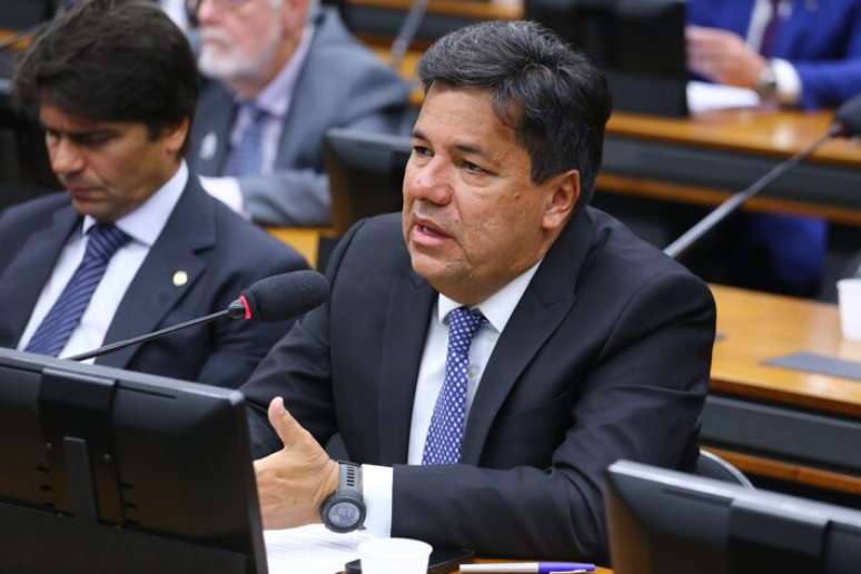 O relator da PEC da Seguran&ccedil;a P&uacute;blica, deputado Mendon&ccedil;a Filho (Uni&atilde;o-PE).