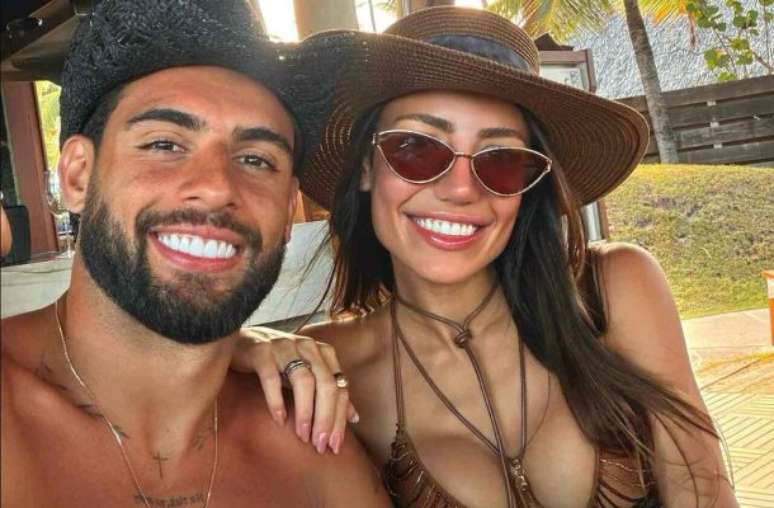 Yuri Alberto e a namorada Isabella Zanetti em momento &iacute;ntimo durante &uacute;ltimas f&eacute;rias &ndash;