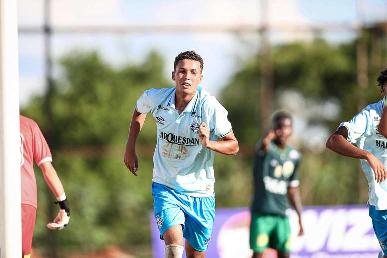 Com cinco gols, Fellipe Magalh&atilde;es foi o artilheiro do Gr&ecirc;mio na Copinha &ndash;