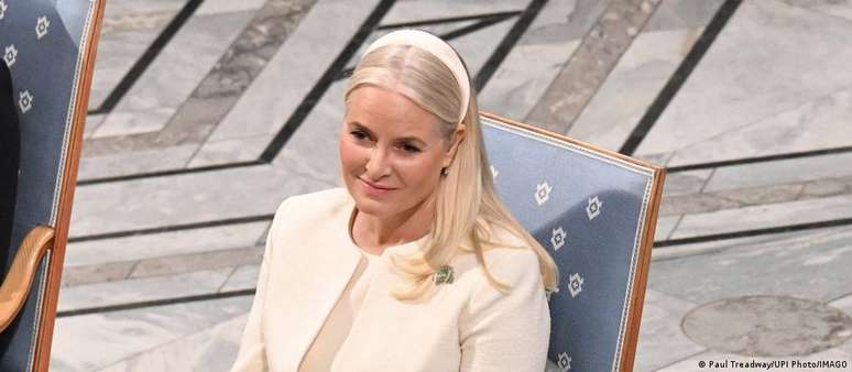 Princesa norueguesa disse que contatos com Epstein foram "falta de discernimento".