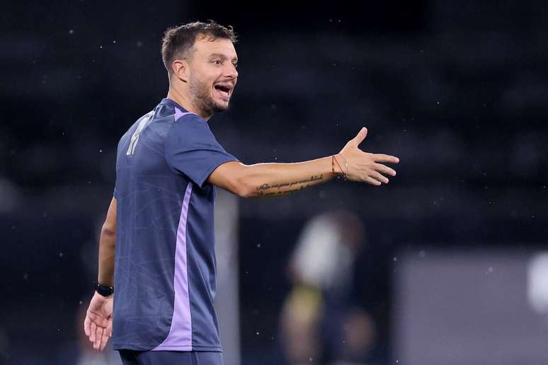 Danilo elogia trabalho de Anselmi no Botafogo &ndash;