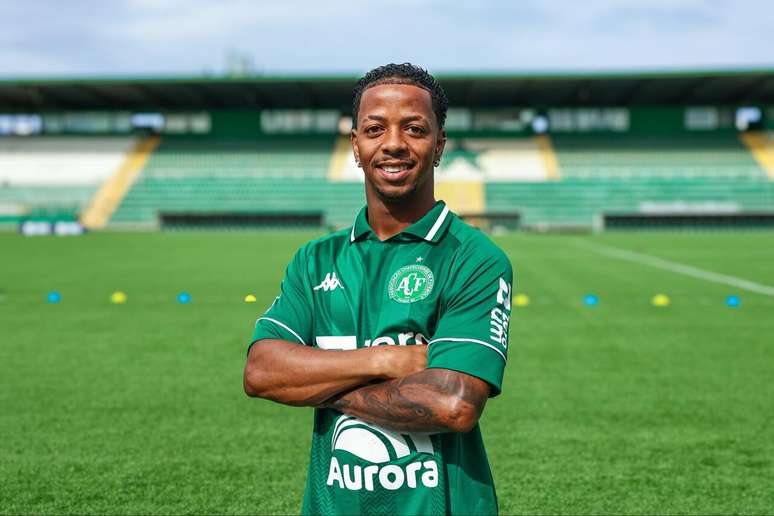 &Ecirc;nio est&aacute; emprestado &agrave; Chapecoense em 2026 &ndash;