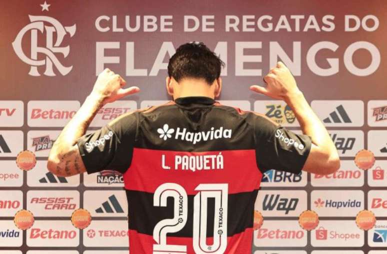 Lucas Paquet&aacute; retorna ao Flamengo como contrata&ccedil;&atilde;o mais cara do futebol BR &ndash;