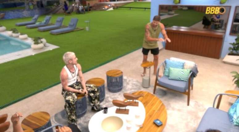 Discuss&atilde;o entre Jonas e Juliano marcou madrugada na casa