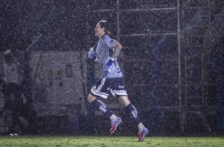 C&aacute;ssio promoveu momento inusitado na vit&oacute;ria da Raposa &ndash;