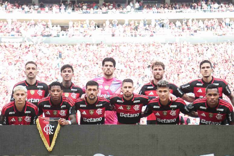 Elenco estrelado do Flamengo vai para maratona no m&ecirc;s de fevereiro &ndash;