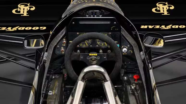 Carro de Ayrton Senna na F1 de 1986, a Lotus 98T, ser&aacute; leiloado no Reino Unido &mdash;