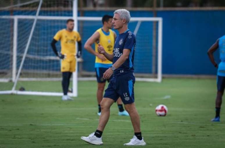 Nardoni s&oacute; ser&aacute; refor&ccedil;o do Gr&ecirc;mio se Racing abaixar o valor exigido &ndash;