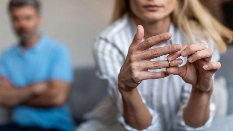 Entenda por que relacionamentos acabam depois dos 40