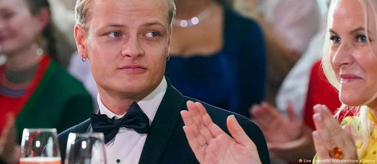 Marius Borg Hoiby acumula um hist&oacute;rico de controv&eacute;rsias e vai enfrentar julgamento por 38 crimes