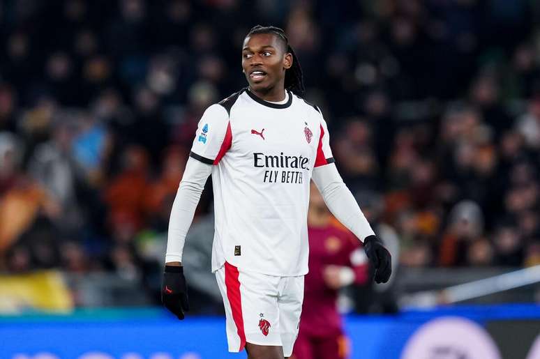 Rafael Le&atilde;o (Milan) durante jogo contra a Roma, no dia 25.01.2026
