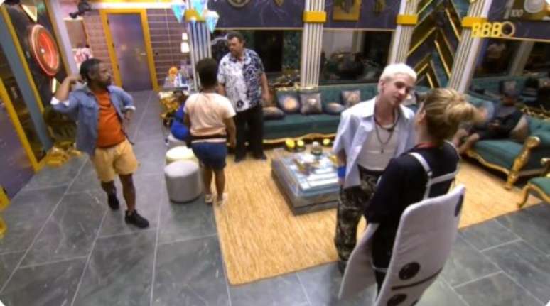 Juliano Floss diz que Ana Paula tem protagonismo no BBB26