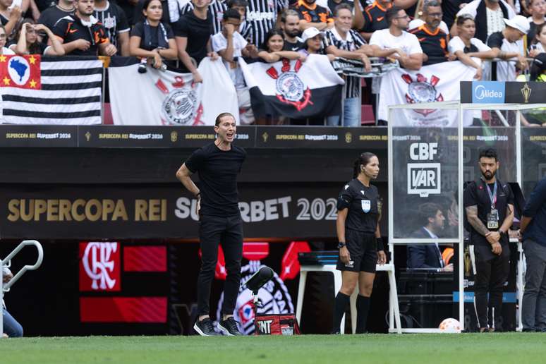Filipe Luis em derrota do Flamengo para o Corinthians
