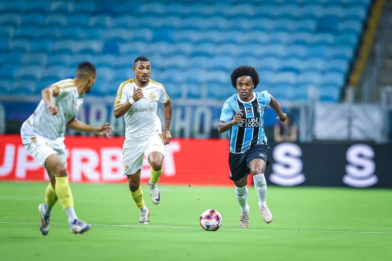 Willian pelo Gr&ecirc;mio. (FOTO: LUCAS UEBEL/GREMIO FBPA)