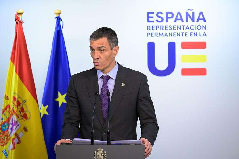 Ao governar em minoria, Pedro S&aacute;nchez precisa fazer concess&otilde;es frequentes a partidos de esquerda e regionalistas