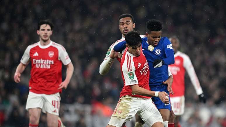Lance do jogo entre Arsenal e Chelsea