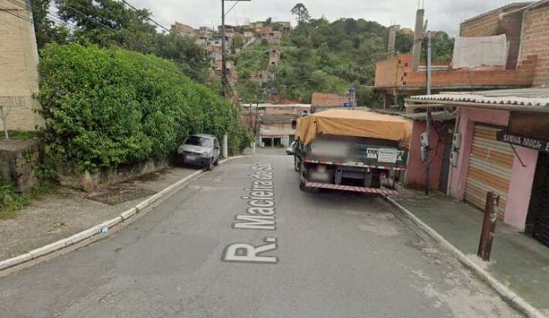 Explos&atilde;o aconteceu na Rua Macieira do Sul (foto), zona sul de S&atilde;o Paulo. Conforme Bombeiros, 10 pessoas ficaram feridas.