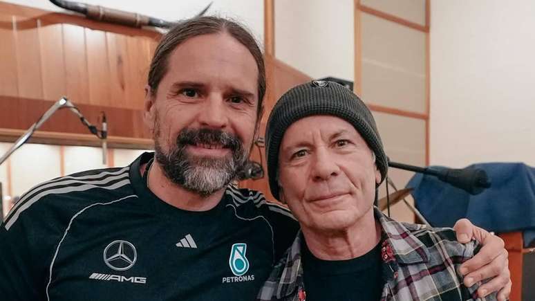 Andreas Kisser e Bruce Dickinson