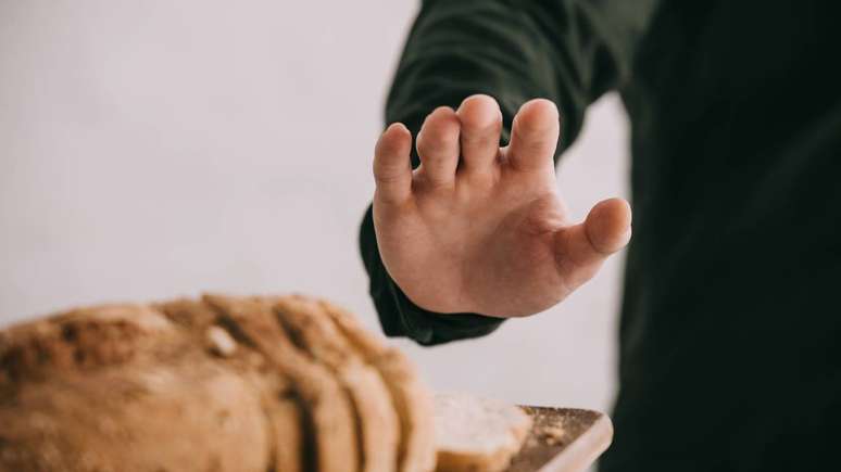 Uma alimenta&ccedil;&atilde;o baseada em alimentos naturalmente sem gl&uacute;ten &mdash; como arroz, legumes, frutas e prote&iacute;nas &ndash; depositphotos.com / AndrewLozovyi