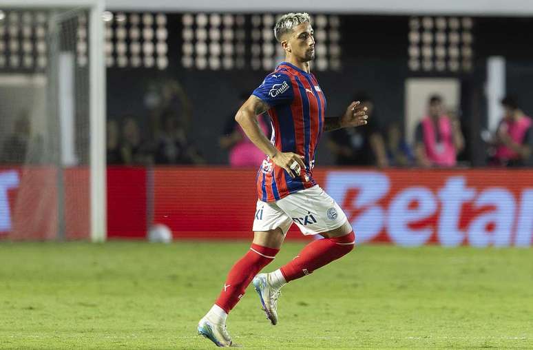 Kike Oliveira deu assist&ecirc;ncia na vit&oacute;ria sobre o Porto pelo Campeonato Baiano &ndash;