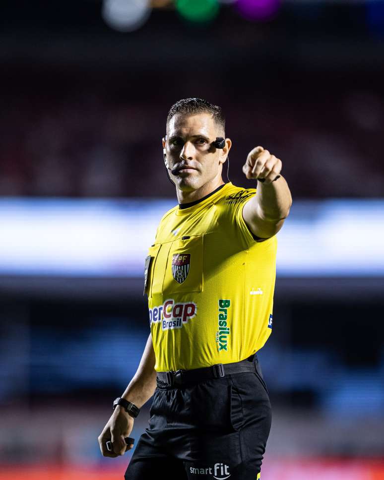 Jo&atilde;o Vitor Gobi &ndash;