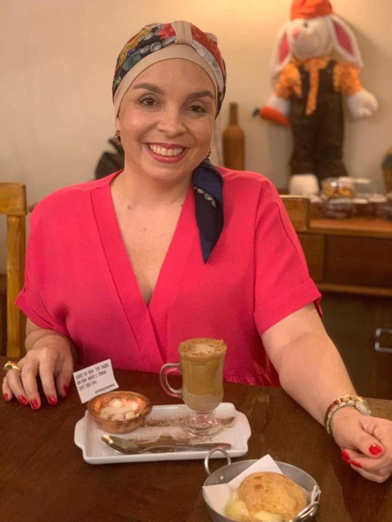 Ap&oacute;s c&acirc;ncer de mama, baiana muda de carreira e encontra novo prop&oacute;sito