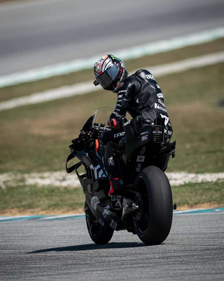 Marco Bezzecchi manteve o bom desempenho da Aprilia em Sepang e terminou o dia entre os mais r&aacute;pidos, refor&ccedil;ando a evolu&ccedil;&atilde;o da RS-GP nos testes oficiais da MotoGP.