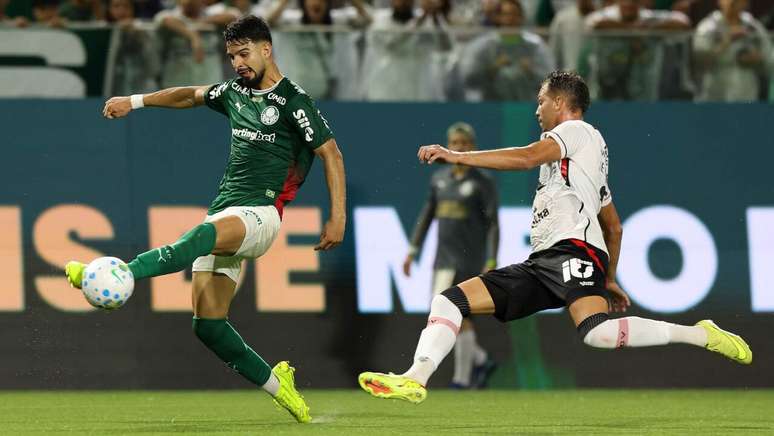 Flaco L&oacute;pez em a&ccedil;&atilde;o no triunfo do Palmeiras sobre o Vit&oacute;ria &ndash;
