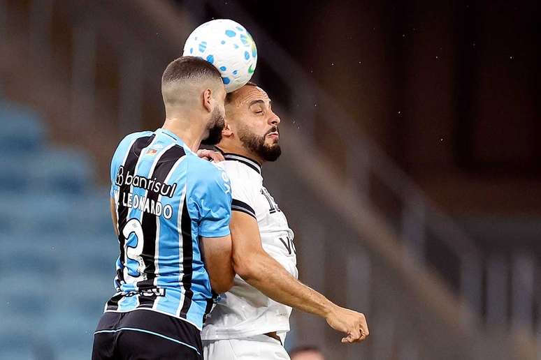 Botafogo sofre a virada e acaba engolido na Arena &ndash;