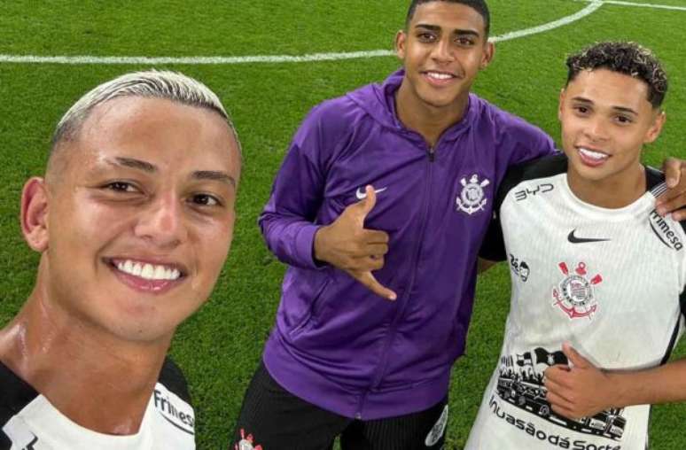 கொரிந்தியன்ஸைச் சேர்ந்த இளைஞர்கள் டோரிவலின் பணியைப் பாராட்டினர் –