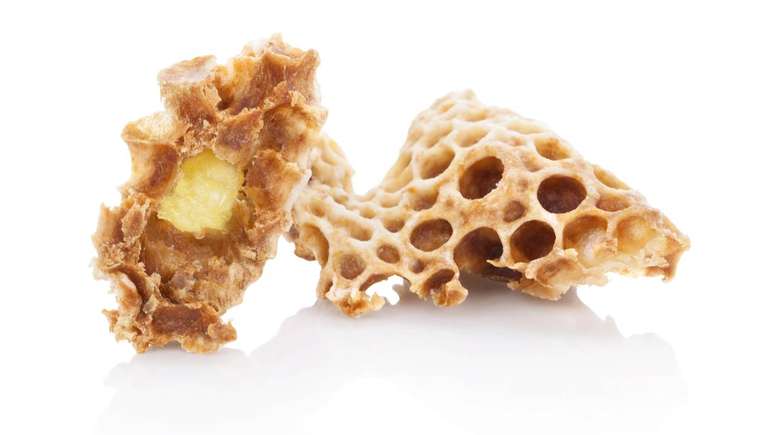 J&aacute; a geleia real se destaca pelo perfil nutricional: prote&iacute;nas, vitaminas do complexo B e subst&acirc;ncias bioativas que despertam interesse como suplemento alimentar &ndash; depositphotos.com / eskymaks