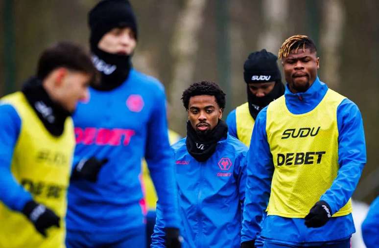 Wolves somaram apenas oito pontos na Premier League &ndash;