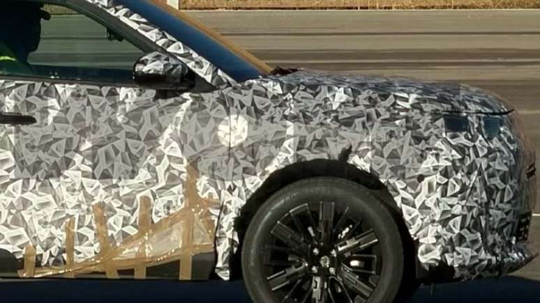 Novo Fiat Fastback flagrado em testes na Europa