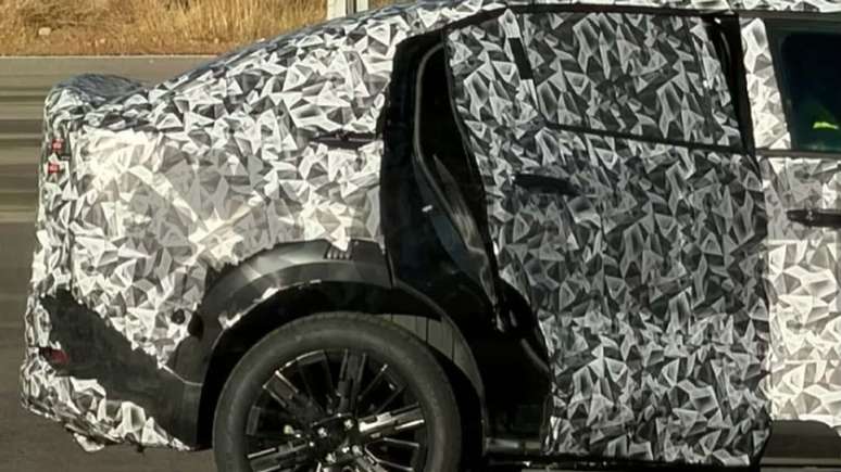 Novo Fiat Fastback flagrado em testes na Europa