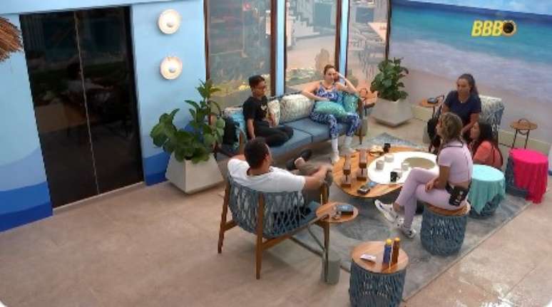 Samira fala de conversas maliciosas de Cowboy