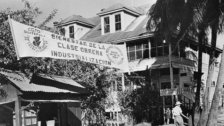 A United Fruit Company dominou a ind&uacute;stria e a m&atilde;o de obra guatemalteca nos anos 1950