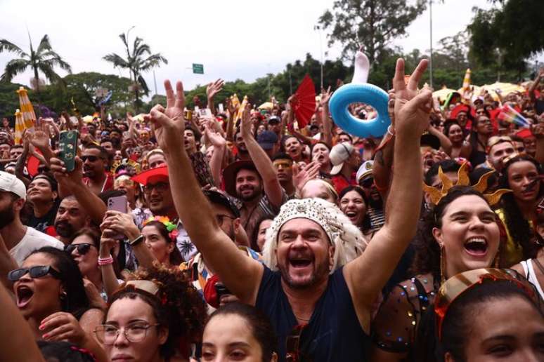 Expectativa dos organizadores &eacute; que o show de Ivete re&uacute;na 50 mil foli&otilde;es