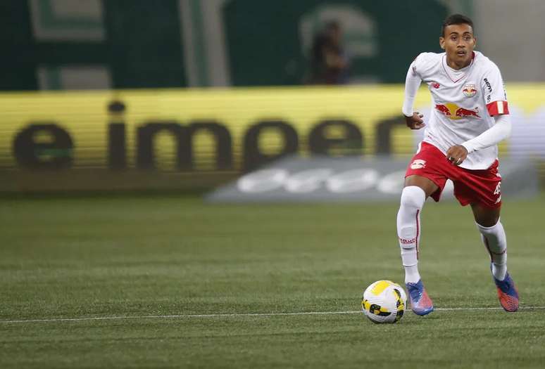 Nathan Camargo pelo Bragantino 