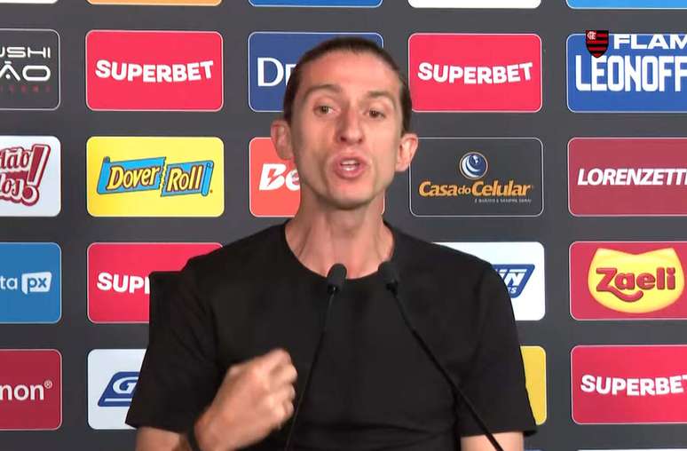 T&eacute;cnico do Flamengo destacou o time do Botafogo &ndash;