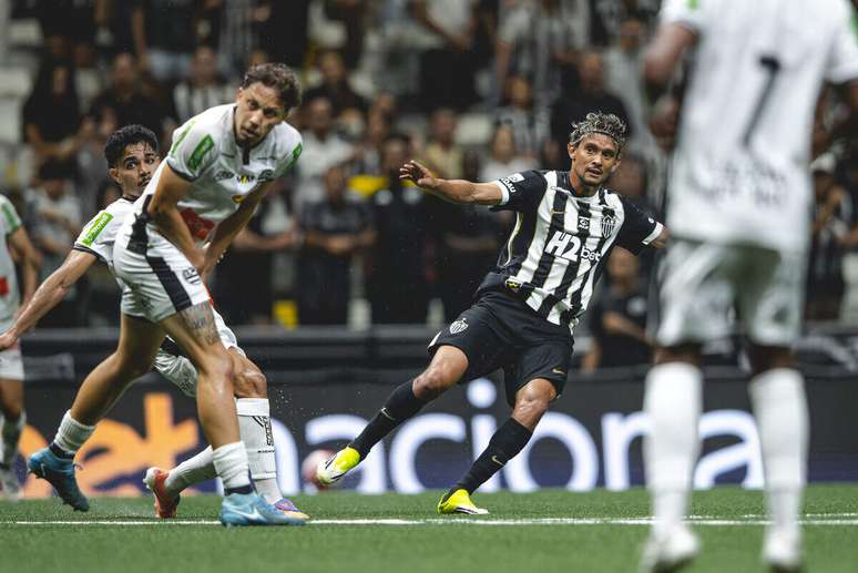Atl&eacute;tico trope&ccedil;ou diante do Athletic no Mineiro &ndash;