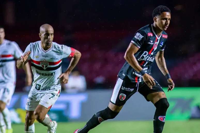 Lucas Moura foi titular no S&atilde;o Paulo neste s&aacute;bado &ndash; Tain&aacute; Ara&uacute;jo / Primavera SAF
