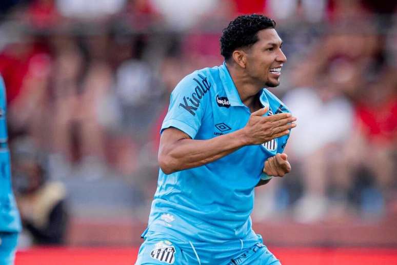 Rony marcou pela primeira vez com a camisa do Santos &ndash;