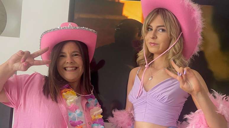 Isla Sneddon gostava de sair com suas amigas, fazer compras e ir a shows de m&uacute;sica